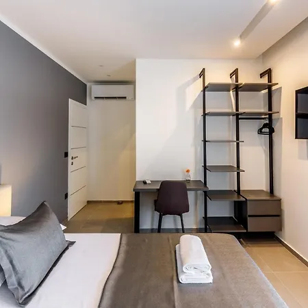 Villa Skyline- Near And Center With Heated Pool Rogoznica (Sibenik-Knin)