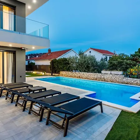 Skyline- Near And Center With Heated Pool Villa Rogoznica (Sibenik-Knin)