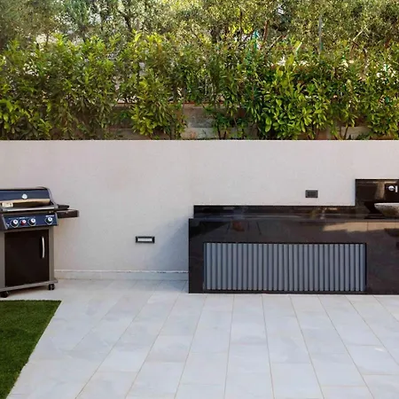Skyline- Near And Center With Heated Pool Villa Rogoznica (Sibenik-Knin)
