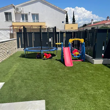 Skyline- Near And Center With Heated Pool Villa *