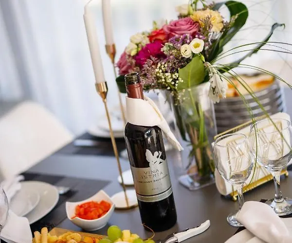 Skyline- Near And Center With Heated Pool Rogoznica (Sibenik-Knin)