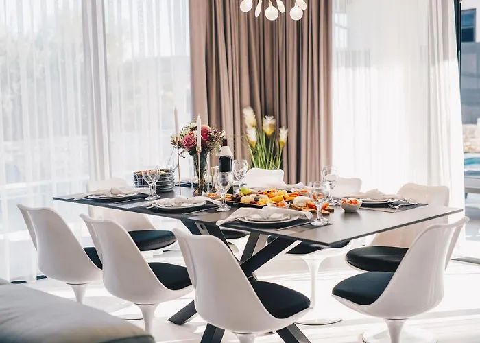 Skyline- Near And Center With Heated Pool Villa Rogoznica (Sibenik-Knin)