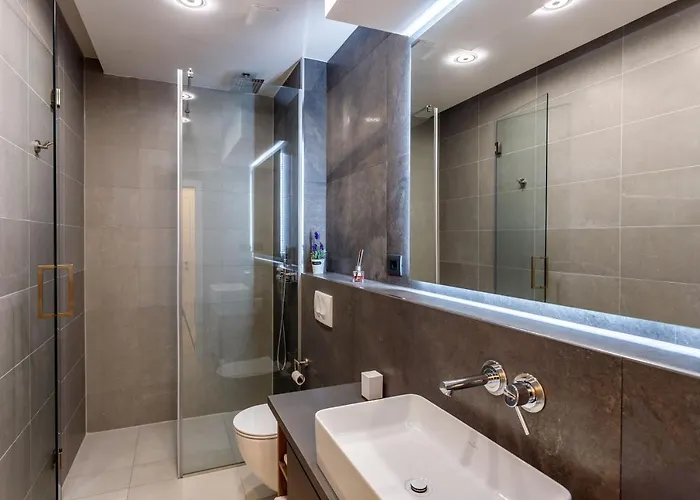 Skyline- Near And Center With Heated Pool * Rogoznica (Sibenik-Knin)