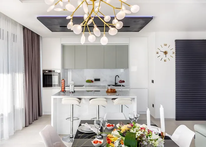 Skyline- Near And Center With Heated Pool Rogoznica (Sibenik-Knin)