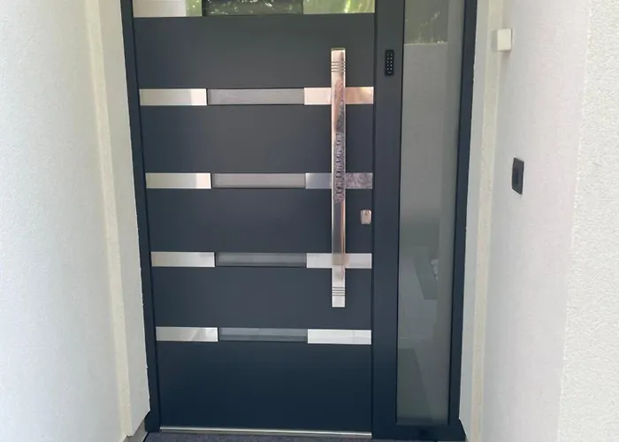 Skyline- Near And Center With Heated Pool Villa *